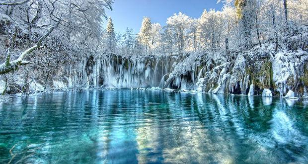 O parque é considerado o ponto turístico mais bonito da Croácia (Crédito: Pinterest) Pltivice