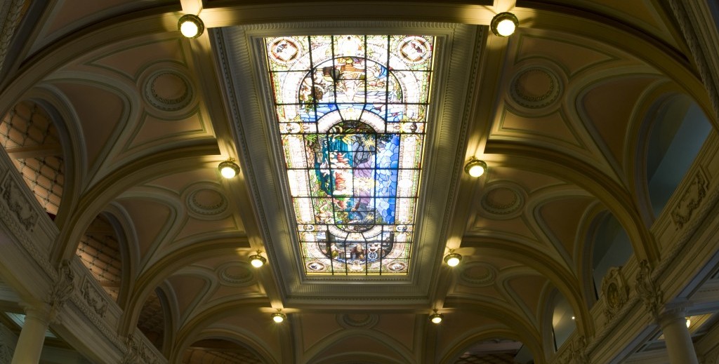 Vitral do edifício da Bolsa Oficial de Café. Crédito: Marco Antonio Sá/Divulgação