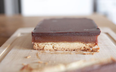 Aprenda a fazer um delicioso Twix caseiro