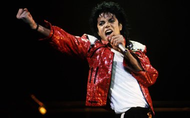 Michael Jackson lidera como artista póstumo mais rentável de 2016; veja a lista completa