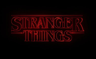 Fotos do set da segunda temporada de "Stranger Things" são divulgadas