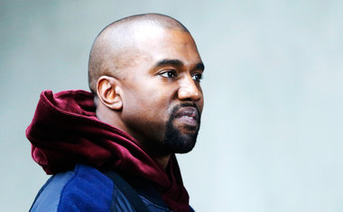 Kanye West interrompe show, declara apoio a Trump e causa confusão 