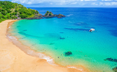 Gol oferece passagens a partir de R$ 400 para passar o Natal e Réveillon em Fernando de Noronha (partindo de Recife)
