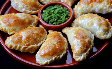 Com a mão na massa: aprenda a fazer deliciosas empanadas
