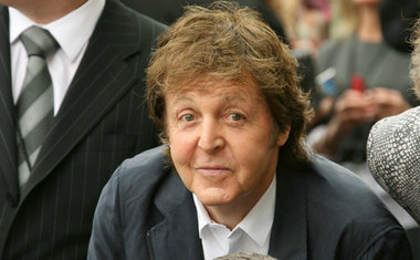 Bafo! Paul McCartney processa Sony para recuperar direitos dos Beatles