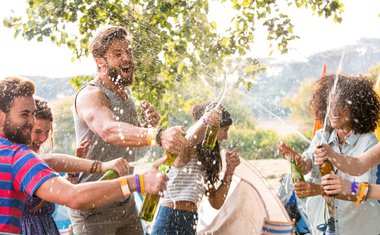 Blocos e festas prometem alegrar ainda mais sua segunda-feira de Carnaval em Floripa