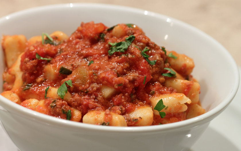 Forneria San Paolo - Gnocchi ( massa de batata com molho de tomate, carne moída e parmesão).jpg