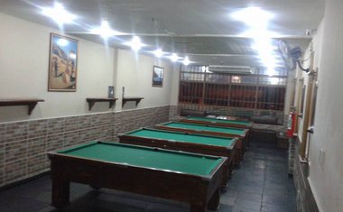 Moais Snooker Bar