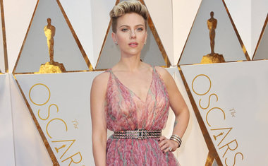 Scarlett Johansson diz que não descarta cargo político no futuro