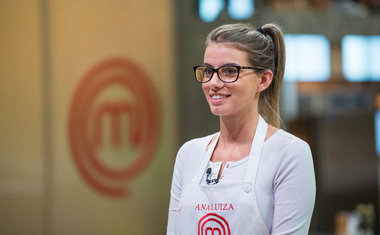 "Vou continuar lá fora o que eu comecei aqui dentro", diz Ana Luiza, eliminada do MasterChef