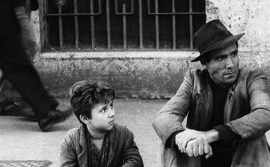 Ladrões de Bicicletas (1948)