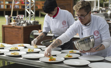 Cozinheiros enfrentam maior desafio proposto pelo MasterChef nesta terça-feira (19) 