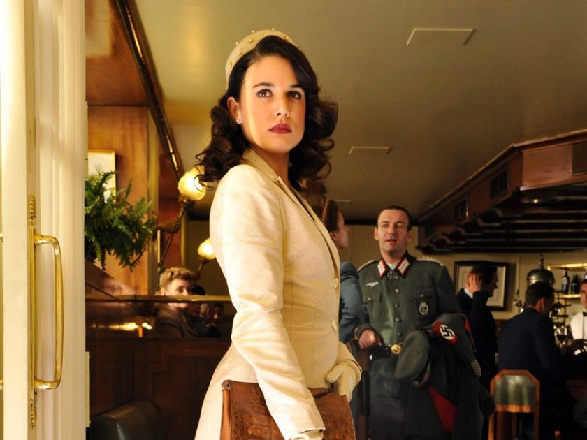 нити судьбы 2013 испанский. нити судьбы сериал испания. нити судьбы 2013 испанский сериал. адриана угарте нити судьбы. нити судьбы испанский сериал.