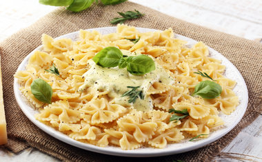Farfalle ao Molho de Iogurte