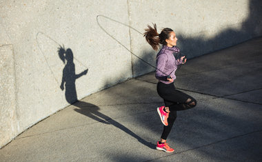 5 exercícios perfeitos para quem não tem muito tempo para malhar