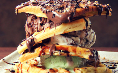 Hamburgueria em Perdizes inova com Torre de Waffle; confira!