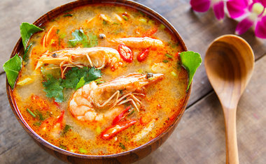 Sopa Thai de Camarão