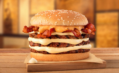 Burger King lança sanduíche recheado com Catupiry em edição limitada; saiba mais
