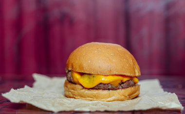 Burger Joint lança ação com cheeseburger a R$5; saiba mais!