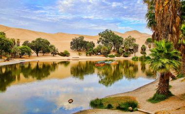 Conheça Huacachina, um oásis em meio ao deserto peruano