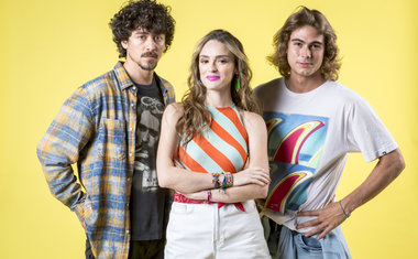 Conheça a trilha sonora da novela "Verão 90", da Globo