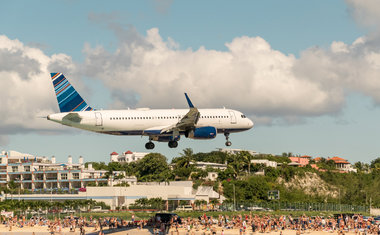 8 aeroportos únicos para você visitar ao redor do mundo