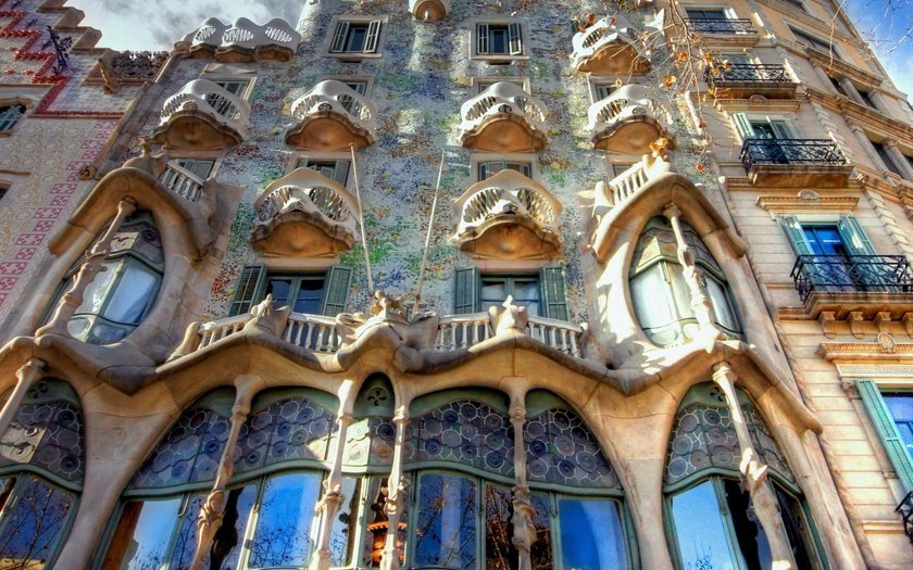 Obras De Gaudi En España