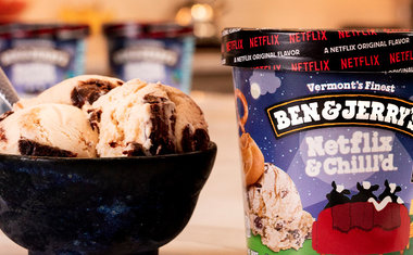 Netflix e Ben & Jerry’s lançam sorvete exclusivo com pedaços de bolo de chocolate e biscoito pretzel; saiba mais!