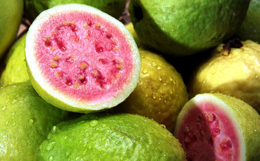 7 frutas para se esbaldar em março