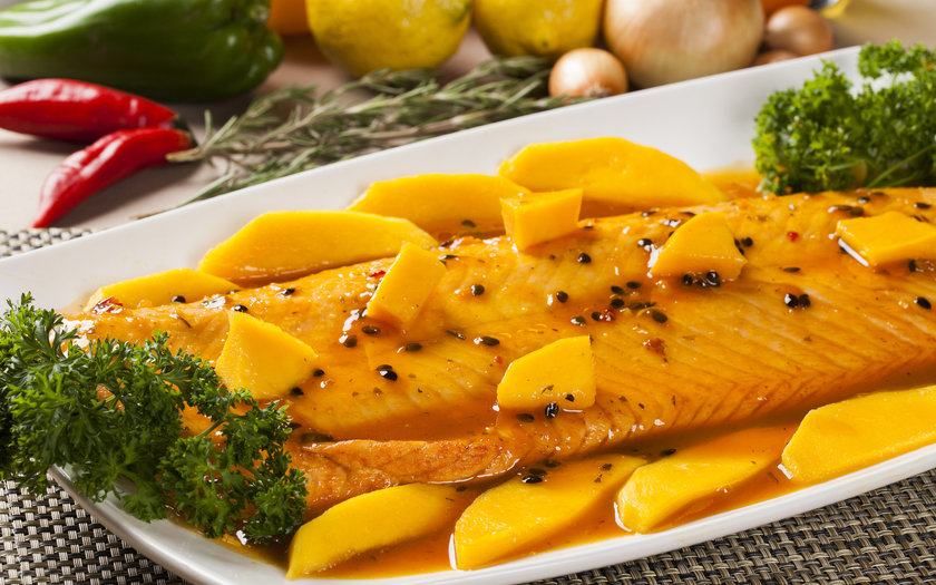 Salmão ao molho de maracujá é simples e fácil de fazer; veja a receita! Salmão ao molho de maracujá é simples e fácil de fazer; veja a receita!