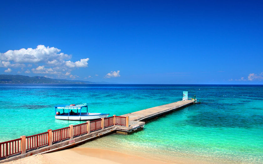 Doctor's Cave Beach