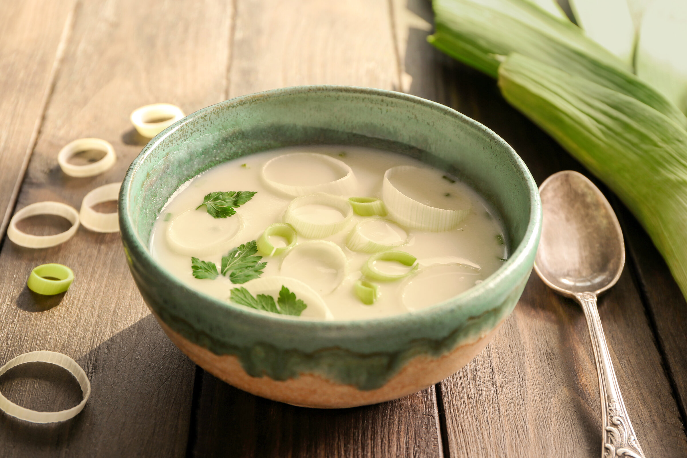 10 receitas com alho-poró que vão te surpreender
