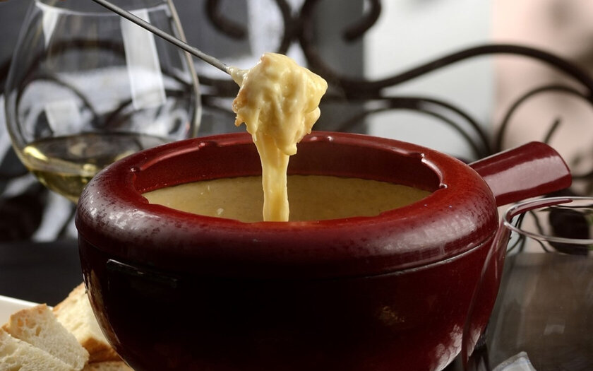 Fondue de Queijo aprenda a receita original do Bistrot de Paris