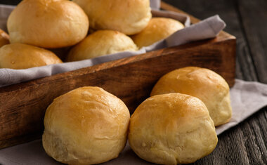 Receita de pão de batata doce vai te surpreender pelo sabor e modo de preparo; confira!