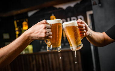 14 bares com double chopp perfeitos para o happy hour 