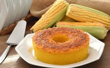 15 receitas simples de bolo caseiro para o lanche da tarde