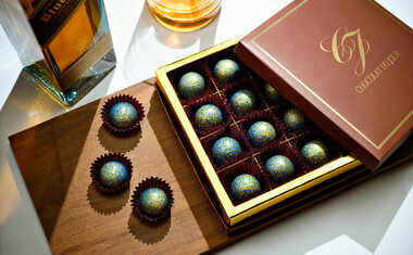 Lata Celebration Blue Label da Chocolat du Jour