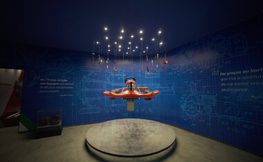 Imagem de destaque para Exposição 'Eu, Ayrton Senna da Silva - 30 Anos' no Shopping Lar Center