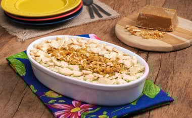 Imagem de destaque para Pavê de rapadura: receita junina fácil, deliciosa e cheia de história