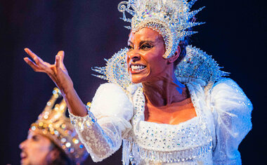 Imagem de destaque para 'Sonho Encantado de Cordel, O Musical' no Teatro Claro Mais