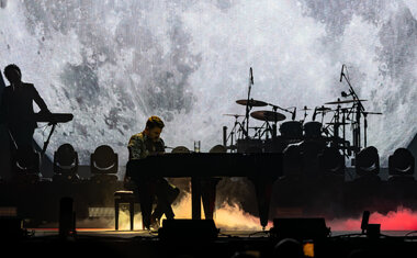 Imagem de destaque para 'Classics Super Hits' de Maurício Manieri no Espaço Unimed