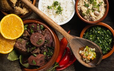 Imagem de destaque para Patrimônio à Mesa 2025: conheça os 21 restaurantes históricos de SP com menus e descontos exclusivos durante a Jornada do Patrimônio
