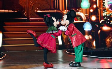 Imagem de destaque para Curitiba recebe espetáculo oficial da Disney no Natal 2025: saiba como viver essa experiência mágica
