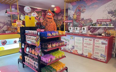 Imagem de destaque para Personalize seus lámens na Miojolândia, a Pop-up da NISSIN que acaba de chegar à Liberdade