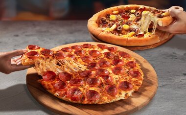 Imagem de destaque para Domino’s Pizza lança promoção imperdível: leve 2 pizzas e pague só 1