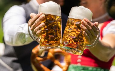 Imagem de destaque para Oktoberfest nos Jardins leva chope, música e diversão gratuita ao Rooftop do Jardim Pamplona Shopping