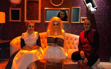 Imagem de destaque para Halloween do Escape Hotel traz Jason, The Butcher e a Loira do Banheiro para noites de terror em São Paulo