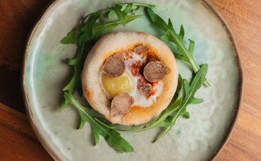 Imagem de destaque para Carla Pernambuco comanda jantar harmonizado com trufas na Tartuferia San Paolo