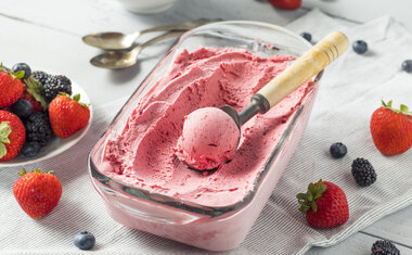 Imagem de destaque para 5 receitas refrescantes que vão deixar o seu verão ainda mais gostoso