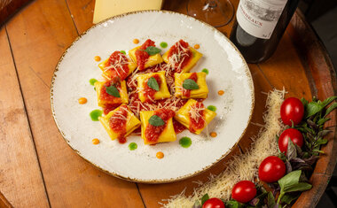 Imagem de destaque para 5 restaurantes em São Paulo para celebrar o Dia do Imigrante Italiano